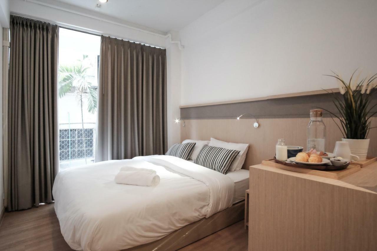 Vive Silom Hotel Bangkok Exterior photo